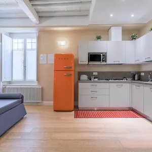 https://wine-apartments-florence-barolo.it-tuscanyhotel.com